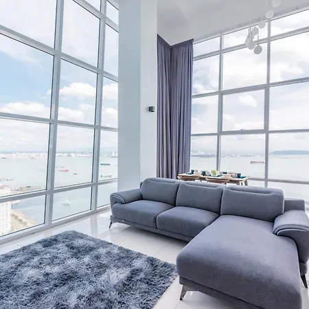 Maritime Penthouse Suite By The Sea